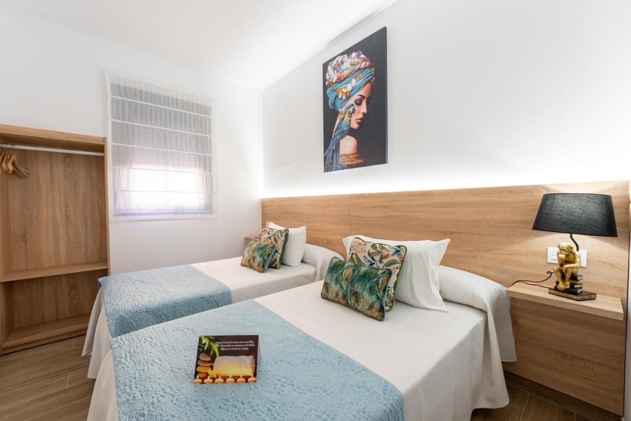 Hostal Romerito Малага Екстериор снимка