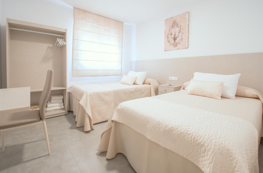 Hostal Romerito Малага Екстериор снимка