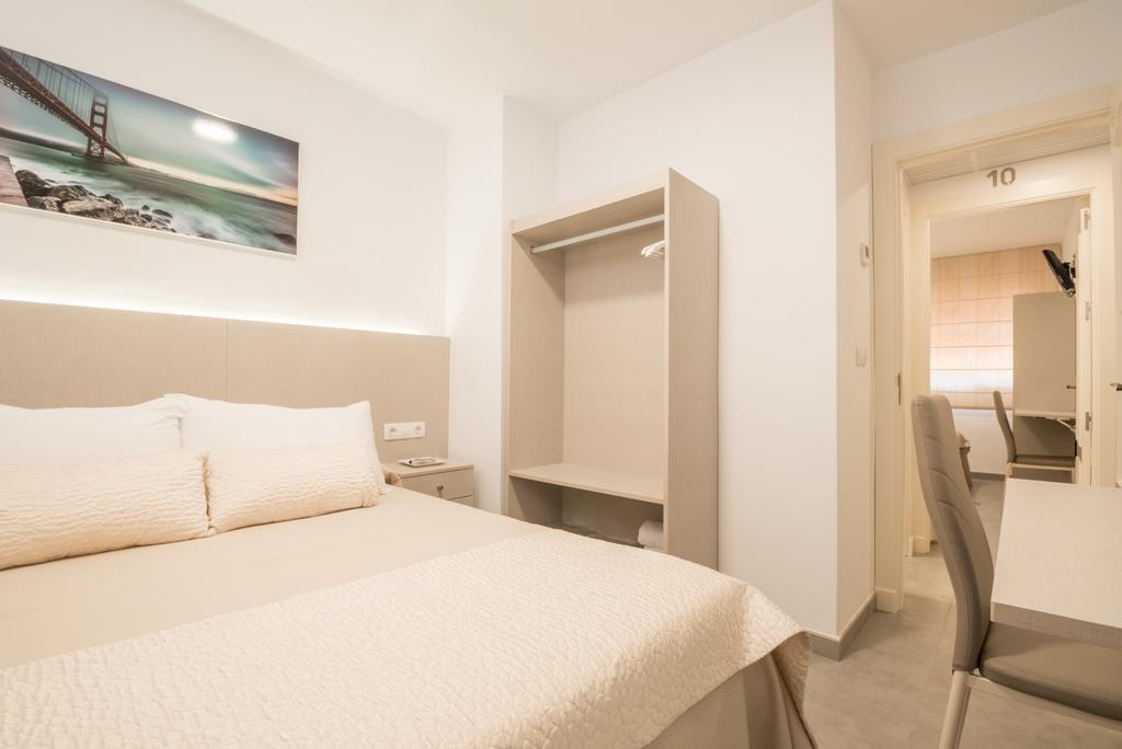 Hostal Romerito Малага Екстериор снимка